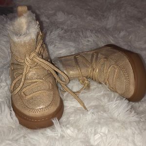 Baby girl boots